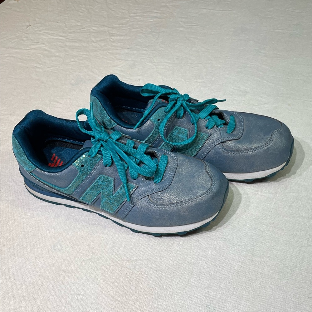 New Balance 620 Teal and Gray Women's Sneakers